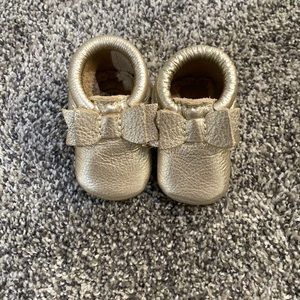 Freshly Picked Gold bow moccs